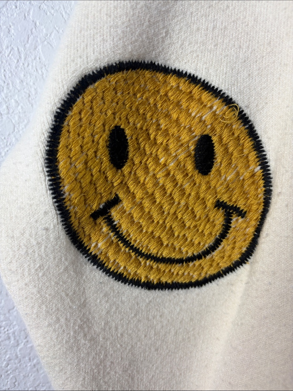 By Together Varsity Style Smiley Face cream/orange Sweater Size M - Picture 6 of 7